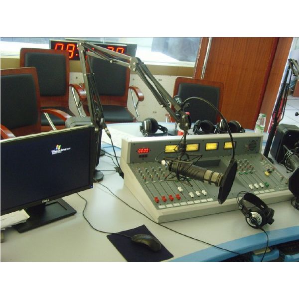 FMUSER Analog Radio Broadcast Live Studio System Equipments Complete Set