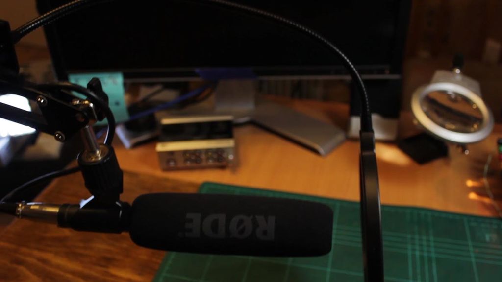 How to set up the microphone stand